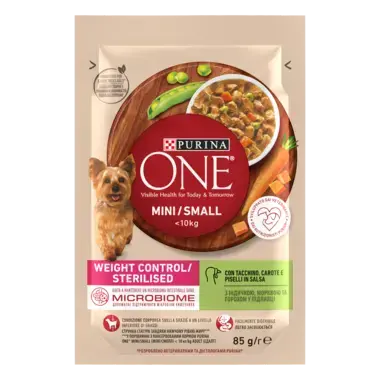 PURINA ONE MINI Weight Control/Sterilised, cu curcan, morcovi, și mazăre, în sos, hrană umedă pentru câini